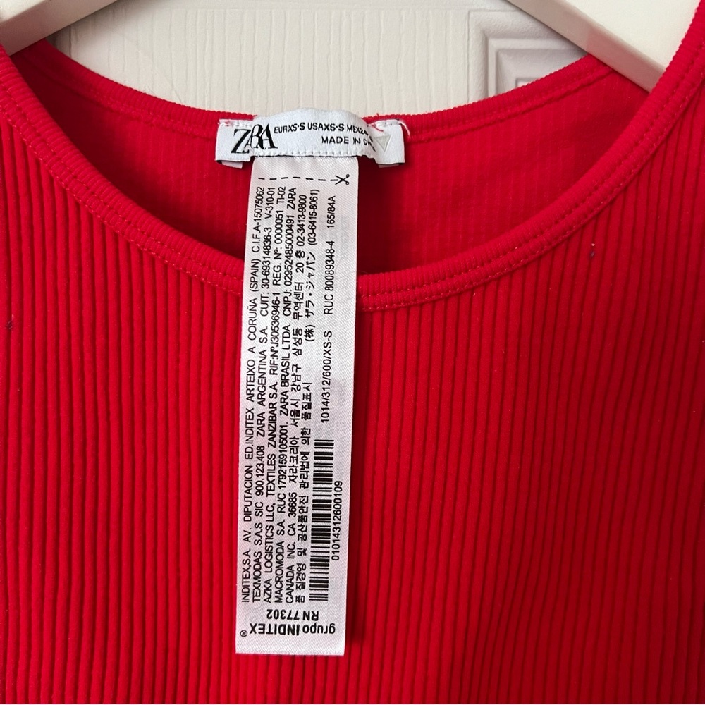Zara Red Ribbed Cropped Tank - Picture 4 of 8
